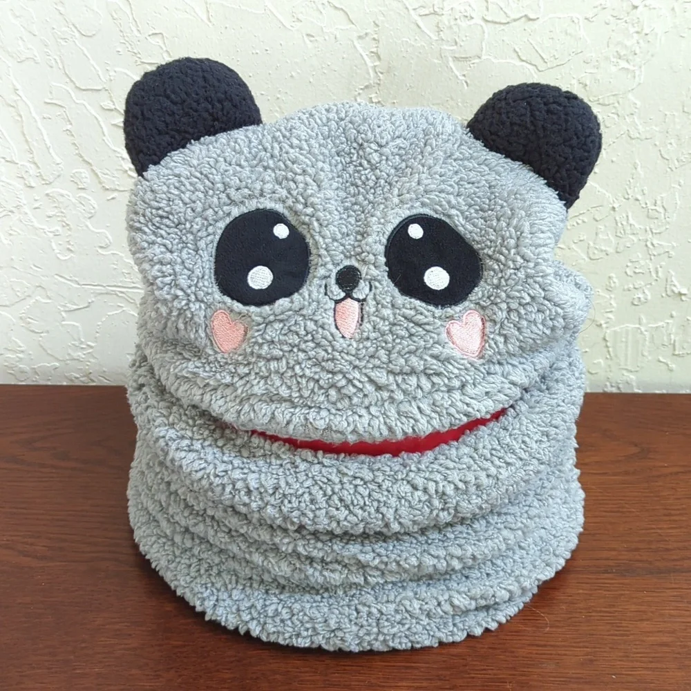 3/$20🌟 Kids Gray Plush Panda Two in One Hat and Scarf One Size